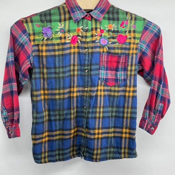 Styles To Go Tops - Styles To Go Floral Embroidered Patchwork Plaid Flannel Shirt Womens Medium